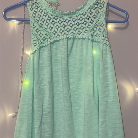 teal shirt ! - Picture 1 of 3